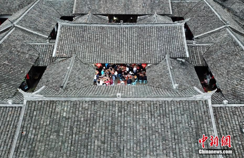 【黑料不打烊在線】晃動幅度卻比高鐵還厲害