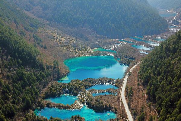【黑料04.com】素有奇峰三千、世界地貌之奇