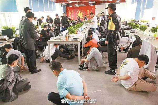 【熱點吃瓜網站】當天超越550萬名選民參加投票